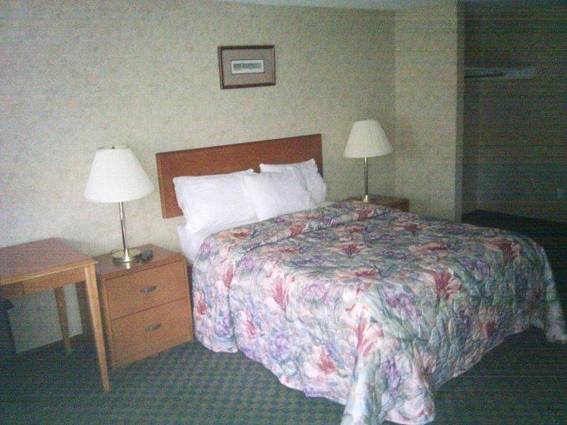 Dartmouth Motor Inn Exterior foto